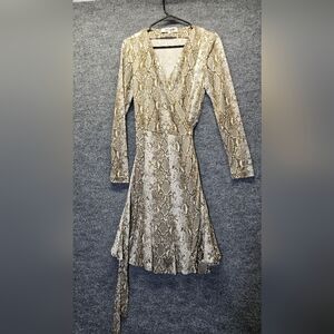 DIANE von FURSTENBERG DVF Elowen Olive Python Animal Print Silk Wrap Dress M